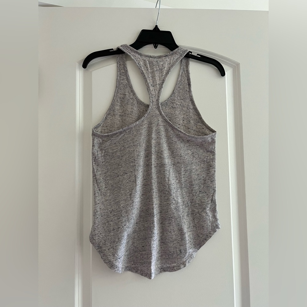 PINK tank - Picture 2 of 2